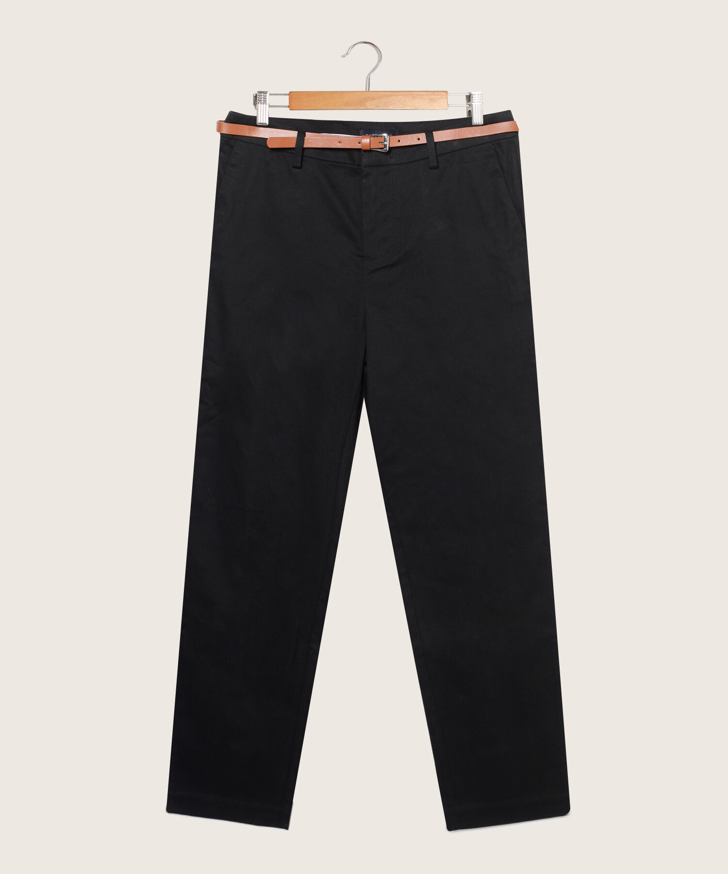 Pantalón Chino Unicolor Con Cinturón