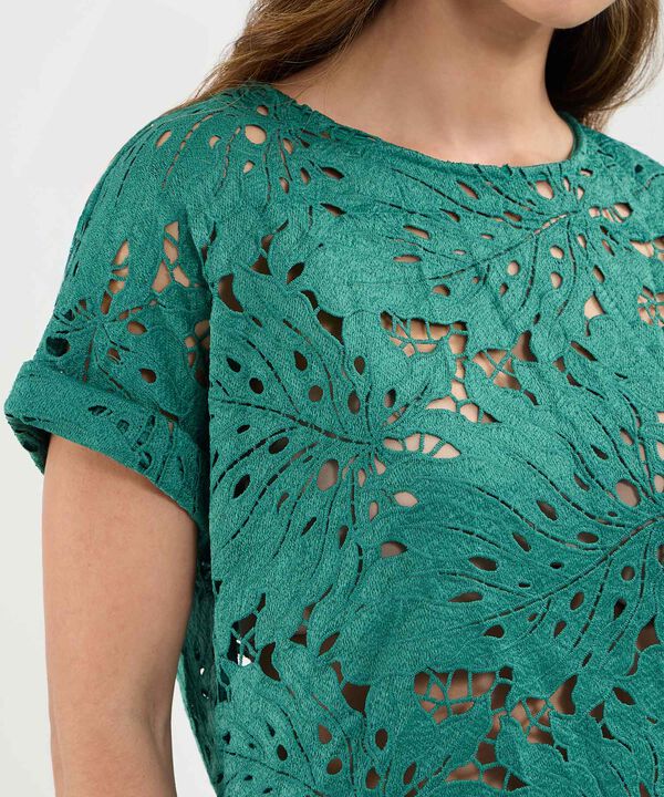 Blusa en Ojalillo image number null