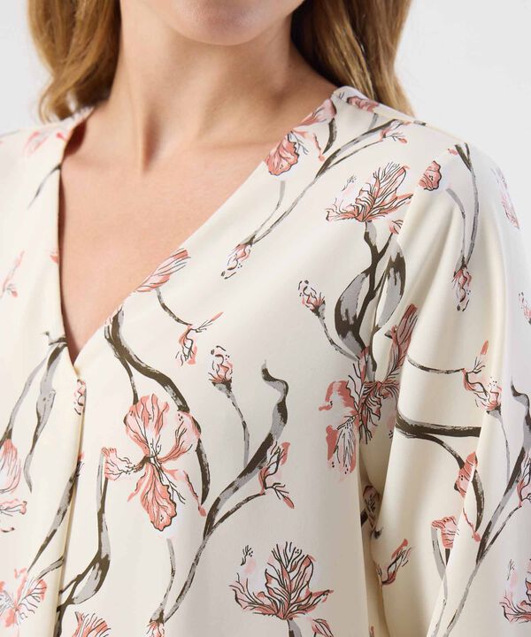 Blusa Mujer Escote V Y Manga 3/4 Vers&aacute;til image number null