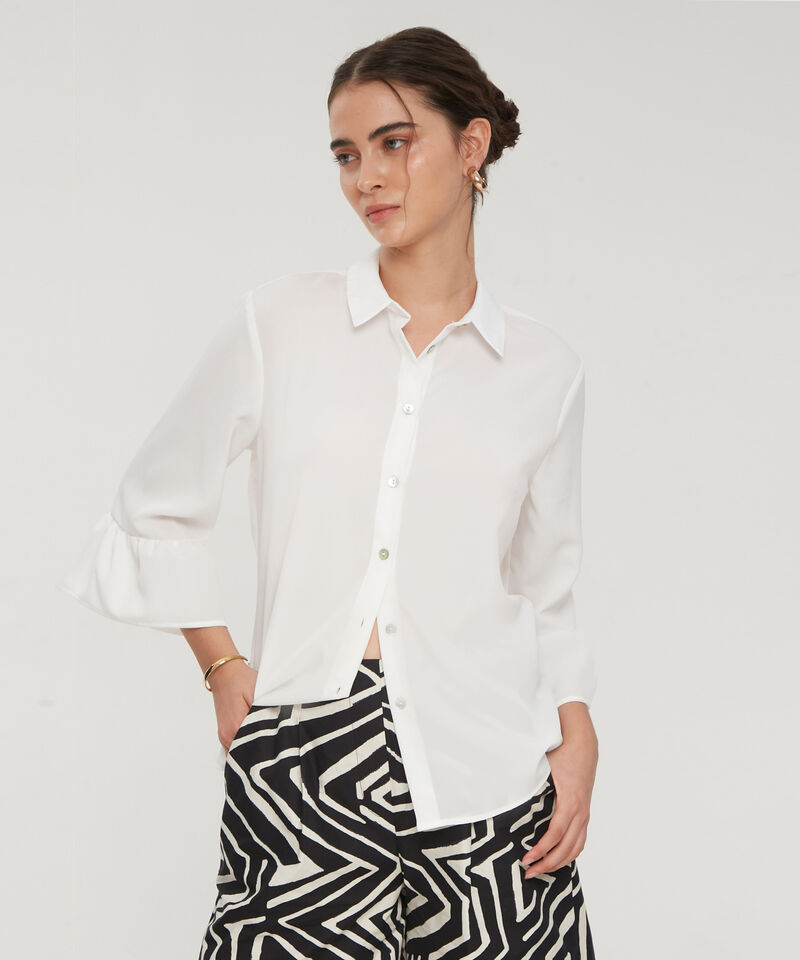 Blusa Unicolor, Manga 3/4 Con Boleros, Cuello Camisero Y Perilla Con Botones En Frente, Serena