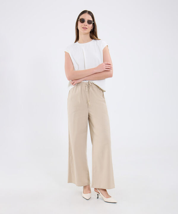 Pantalón Fluido En Efecto Lino image number null