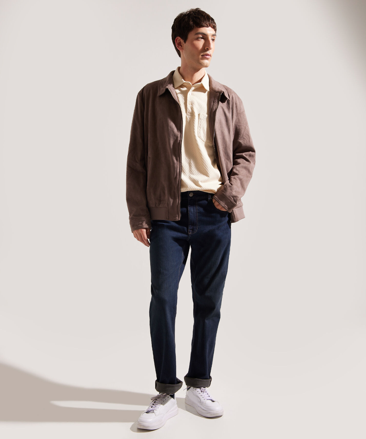 Polo Unicolor Textura Cuello Duro Con Bolsillo Y Silueta Regular Fit, Linea Moda Morocco