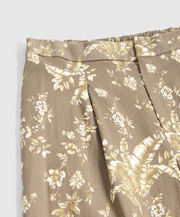 Pantalón Para Mujer Fluido Estampado Con Pliegues image number null