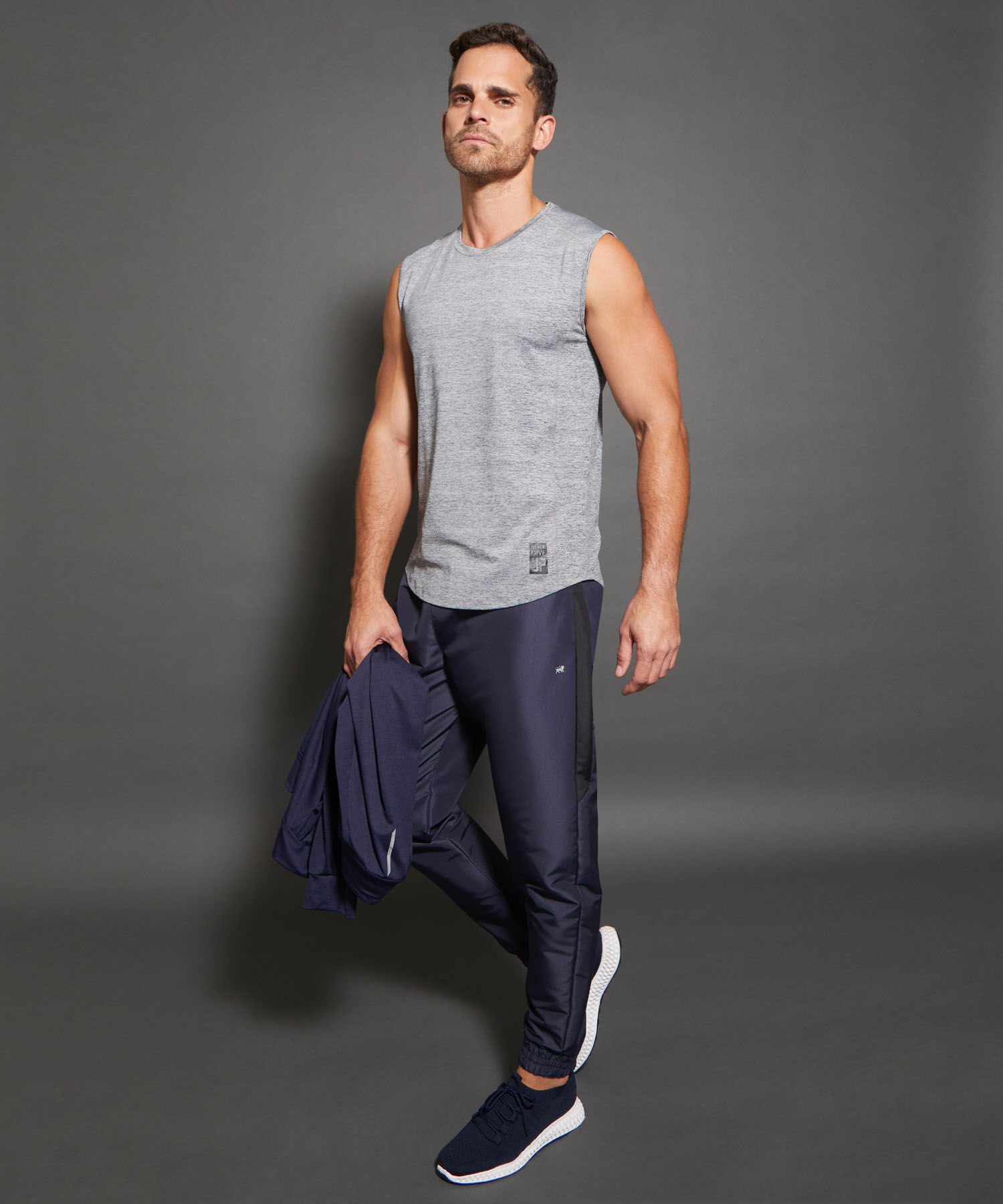 Pantalón Jogger Plano Unicolor Con Cortes Contraste, Bolsillos Laterales, Cordón Ajustable Y Elástico Interno, Sport Líneas