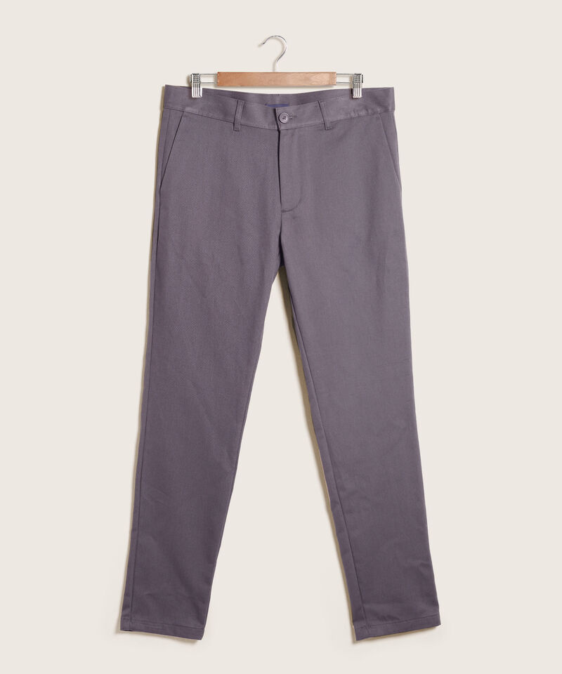 Pantalon Chino Unicolor Con Bolsillos Laterales, Ribetes Traseros Y Silueta Regular