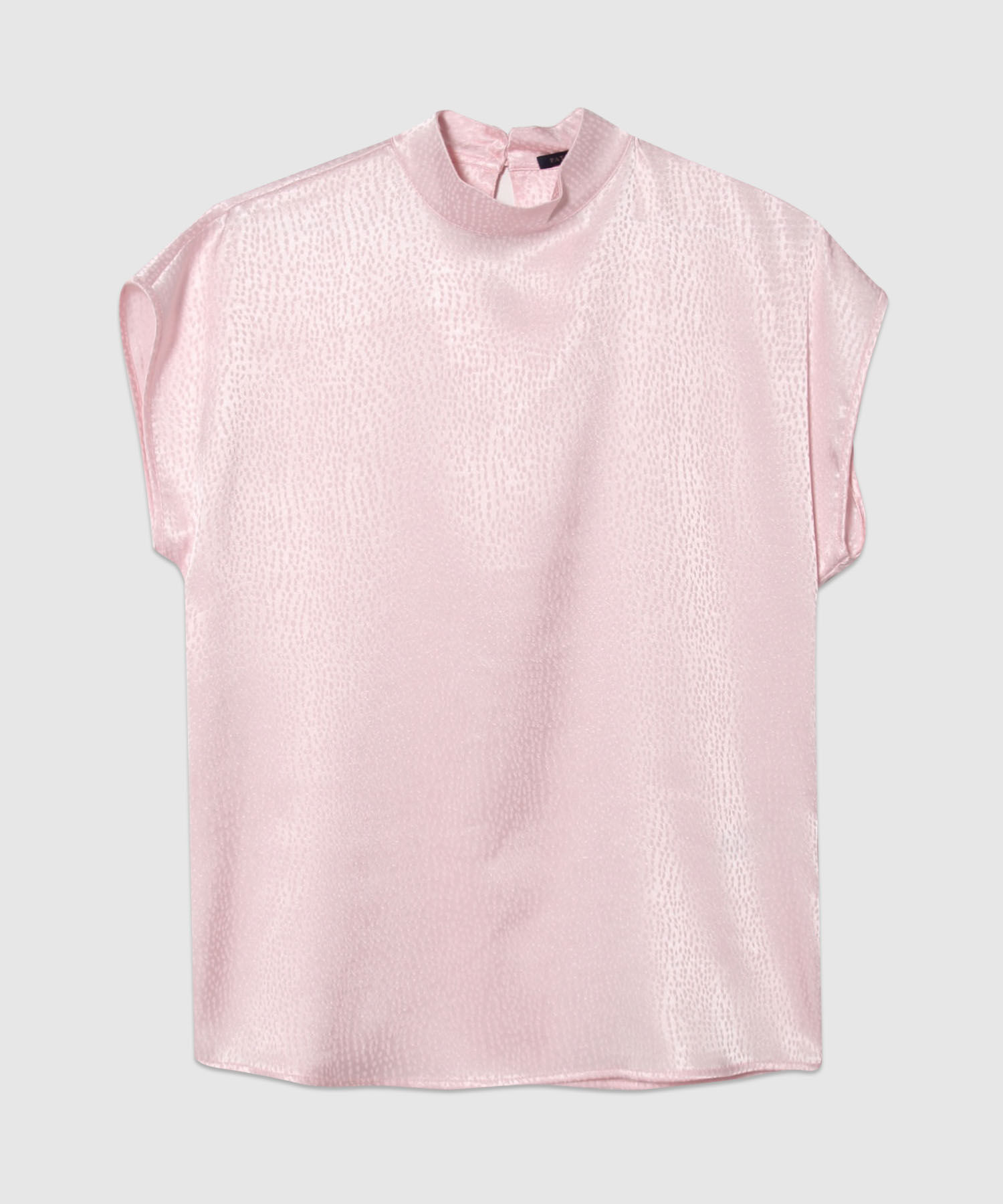 Blusa en Satín con Cuello Alto