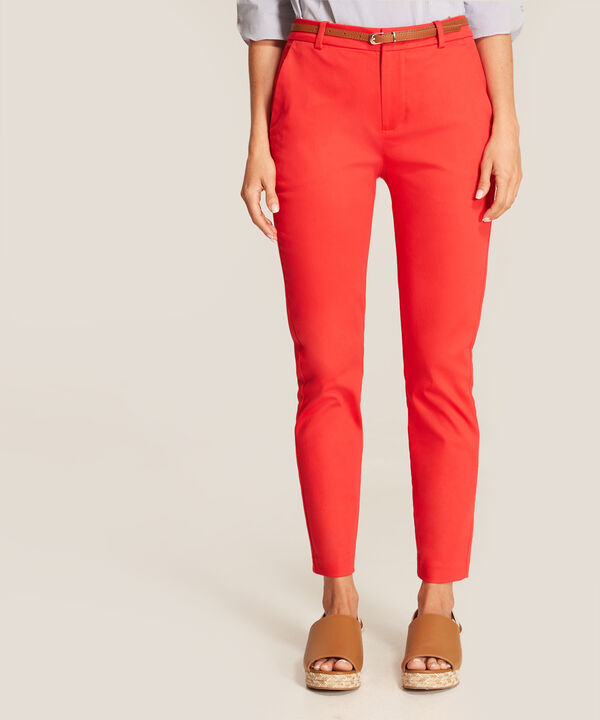 Pantalón Chino Básico image number null