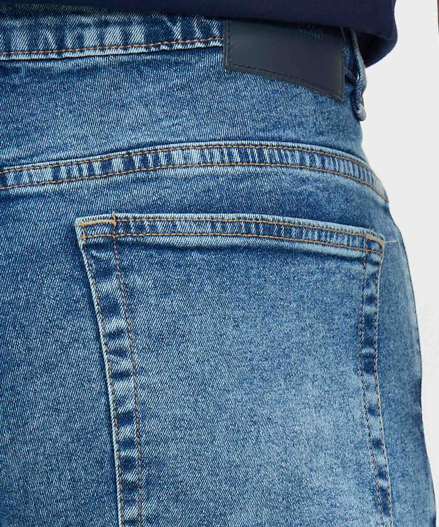 Jeans Regular Tono Medio