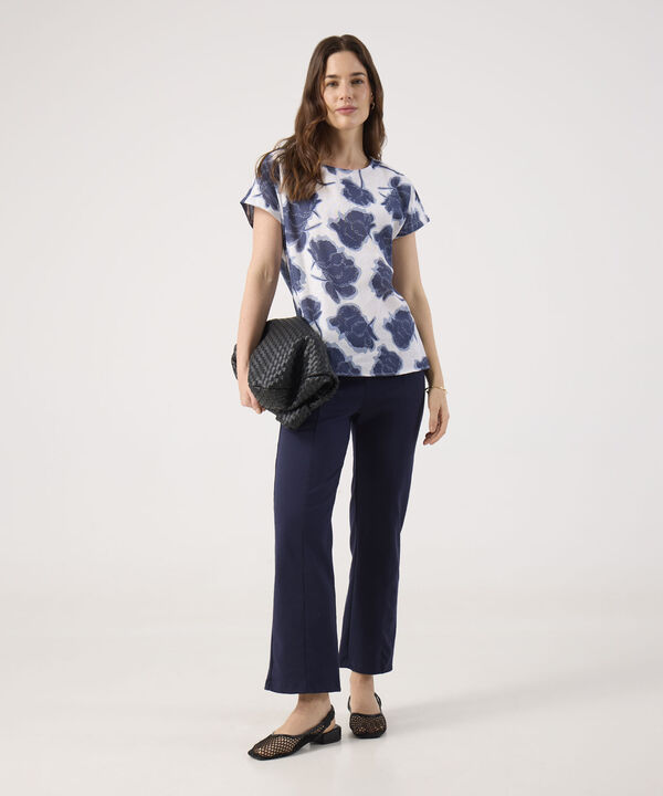 Blusa Estampada Cuello Redondo  image number null