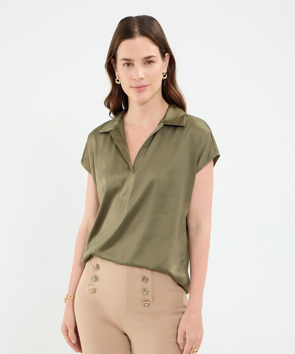 Blusa manga corta corrida unicolor en satin para mujer image number null