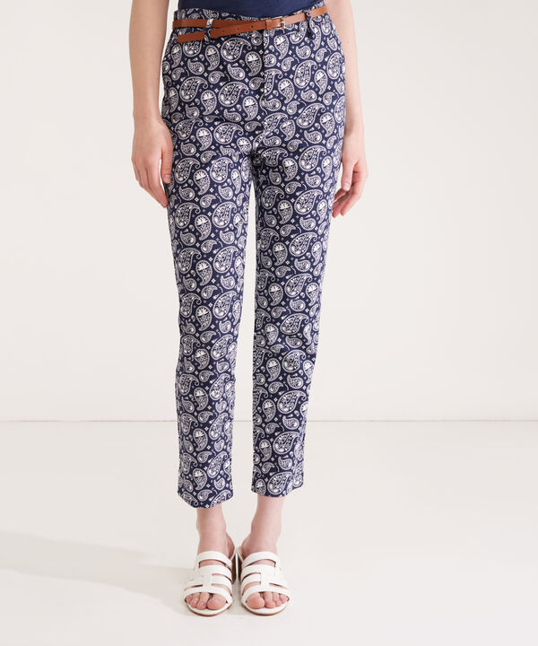 Pantalón Chino Estampado Con Cinturón image number null