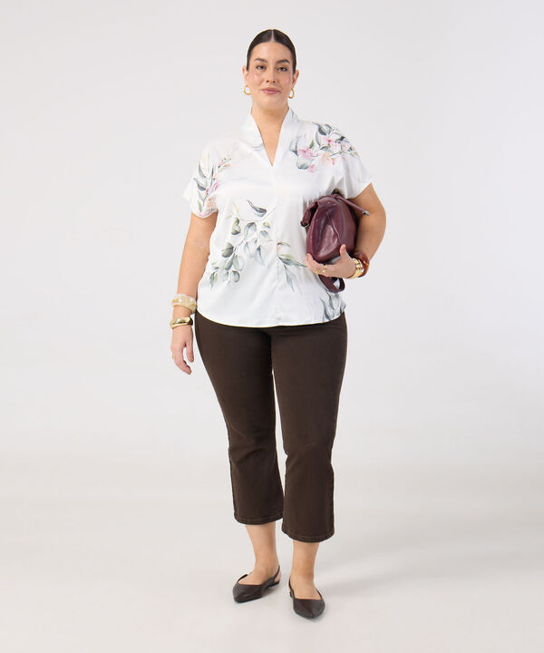 Blusa De Cuello Mao Con Escote En V Mujer Curvy