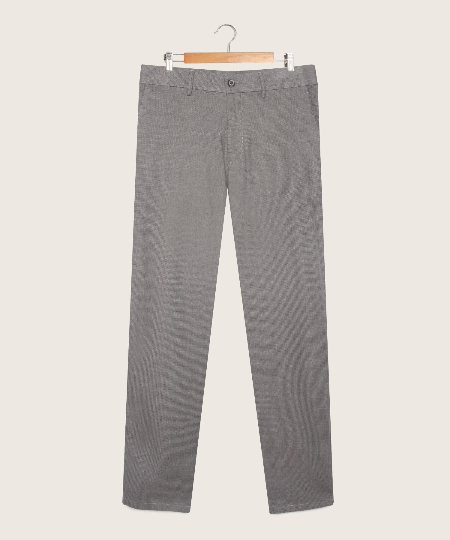 Pantalon Chino Textura Con Bolsillos De Tapa Traseros