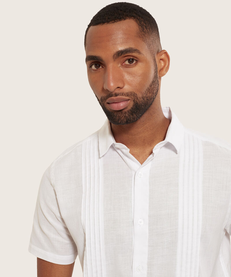 Camisa Guayabera Con Alforzas Y Bolsillos