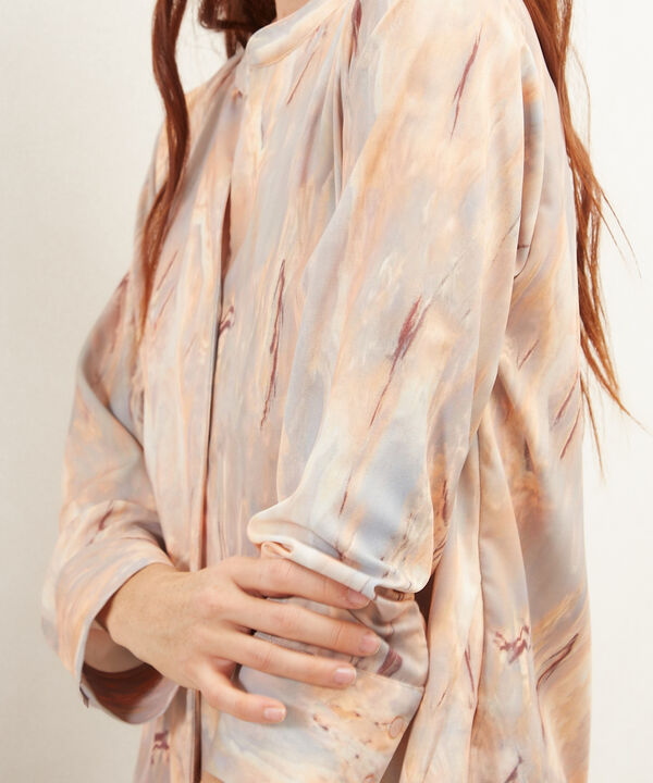 Blusa Estampada Manga Larga image number null