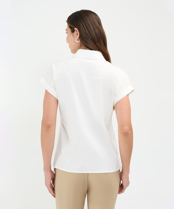Camisa con Aplique Bordado