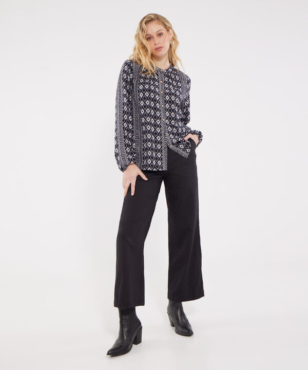 Blusa Estampada con Cuello Mao