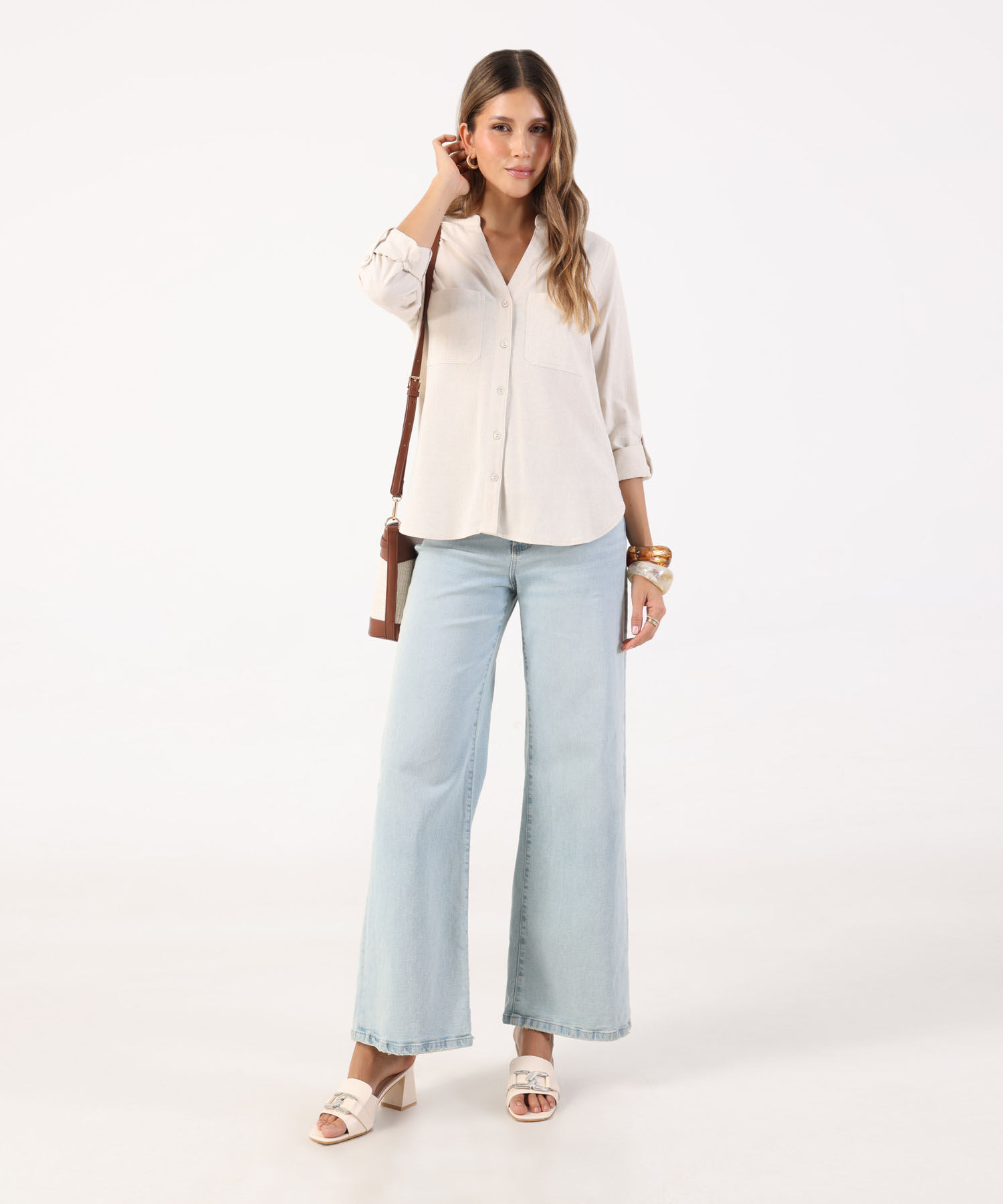 Blusa de Cuello Ner&uacute; con Doble Bolsillo