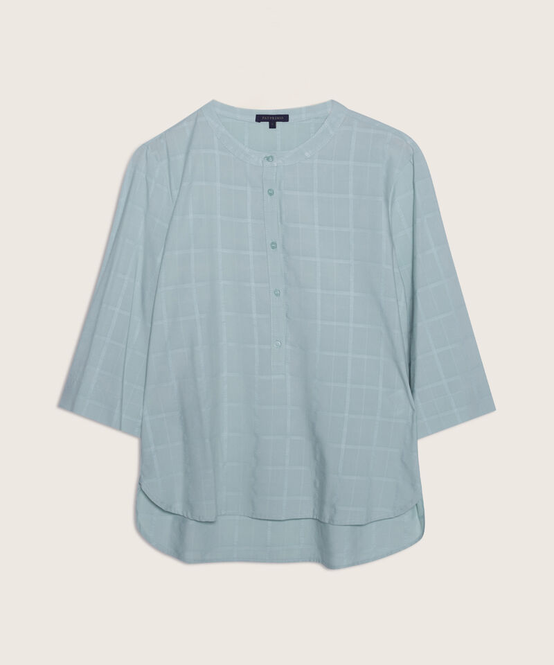 Blusa Unicolor Manga 3/4, Cuello Nerú Con Pechera, Botonadura Y Recogido En Espalda