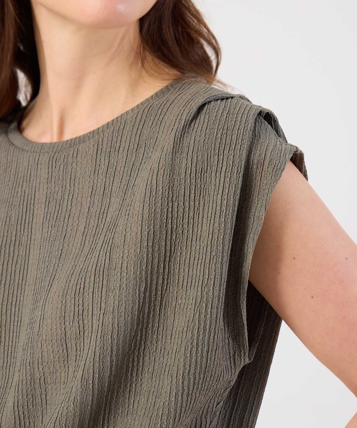 Camiseta con Hombros Drapeados para Mujer