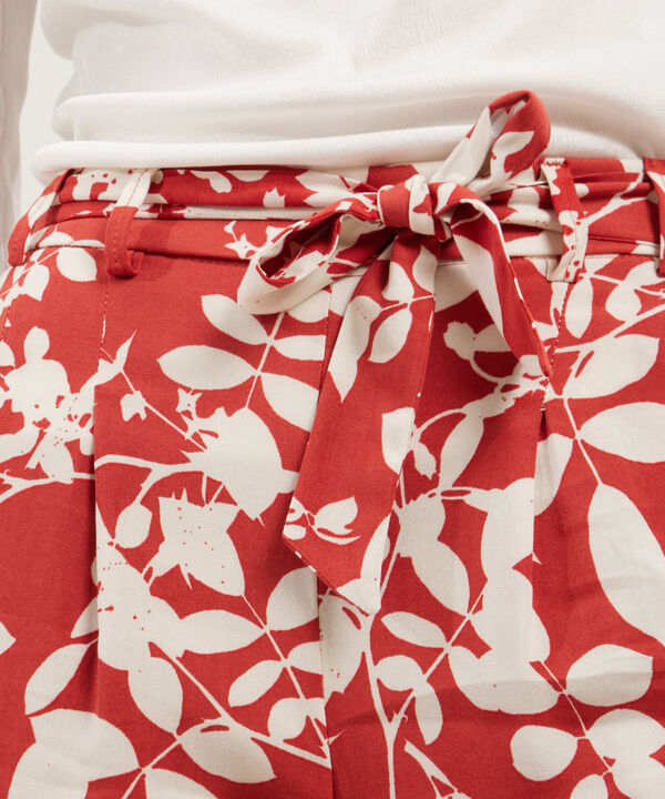 Pantalón Tiro Medio Estampado Con Cinturón Y Prenses, Magia En El Caribe
