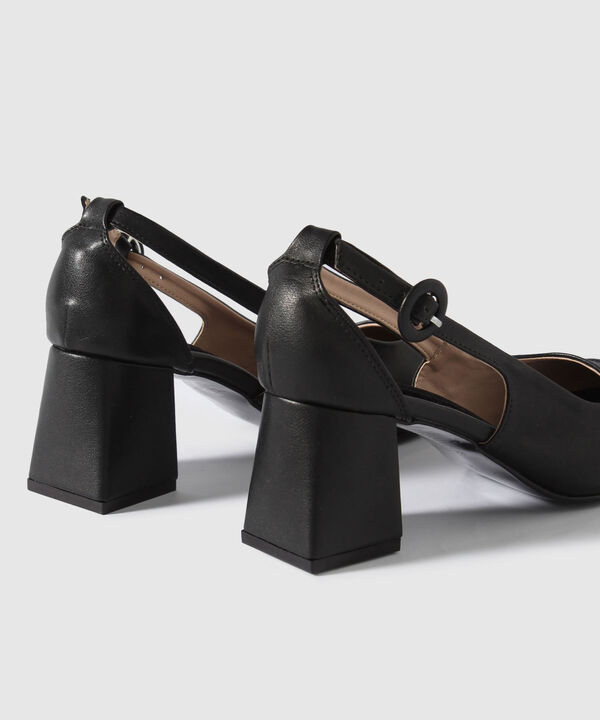 Tacones Medios Con Puntera