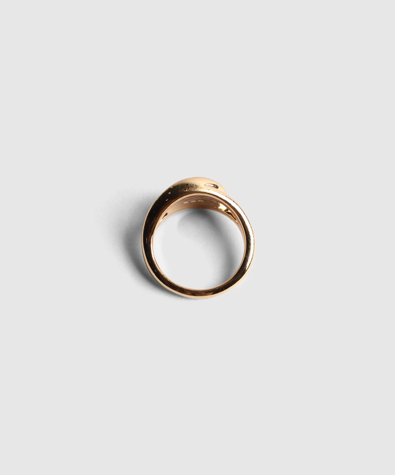 Anillo Dorado Con Detalle