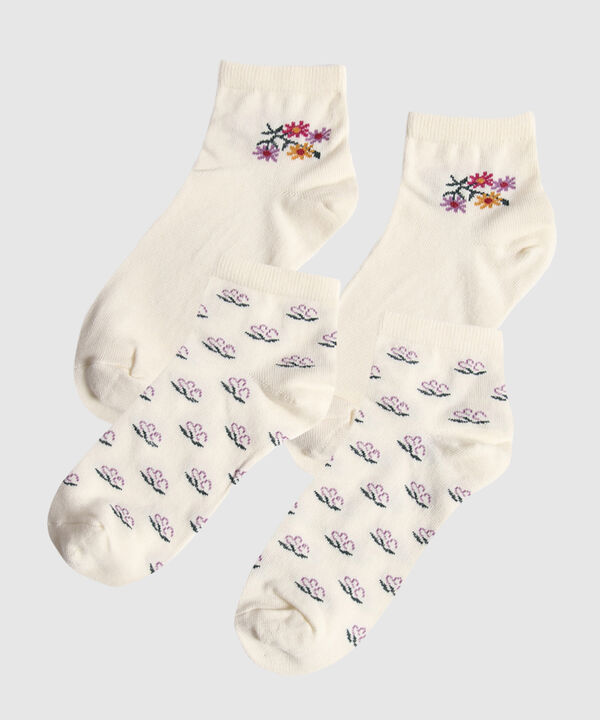Set X2 De Medias Bordadas Comfort Para Mujer