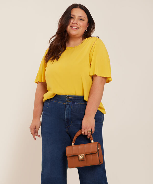 Blusa Manga Corta Con Escalerilla