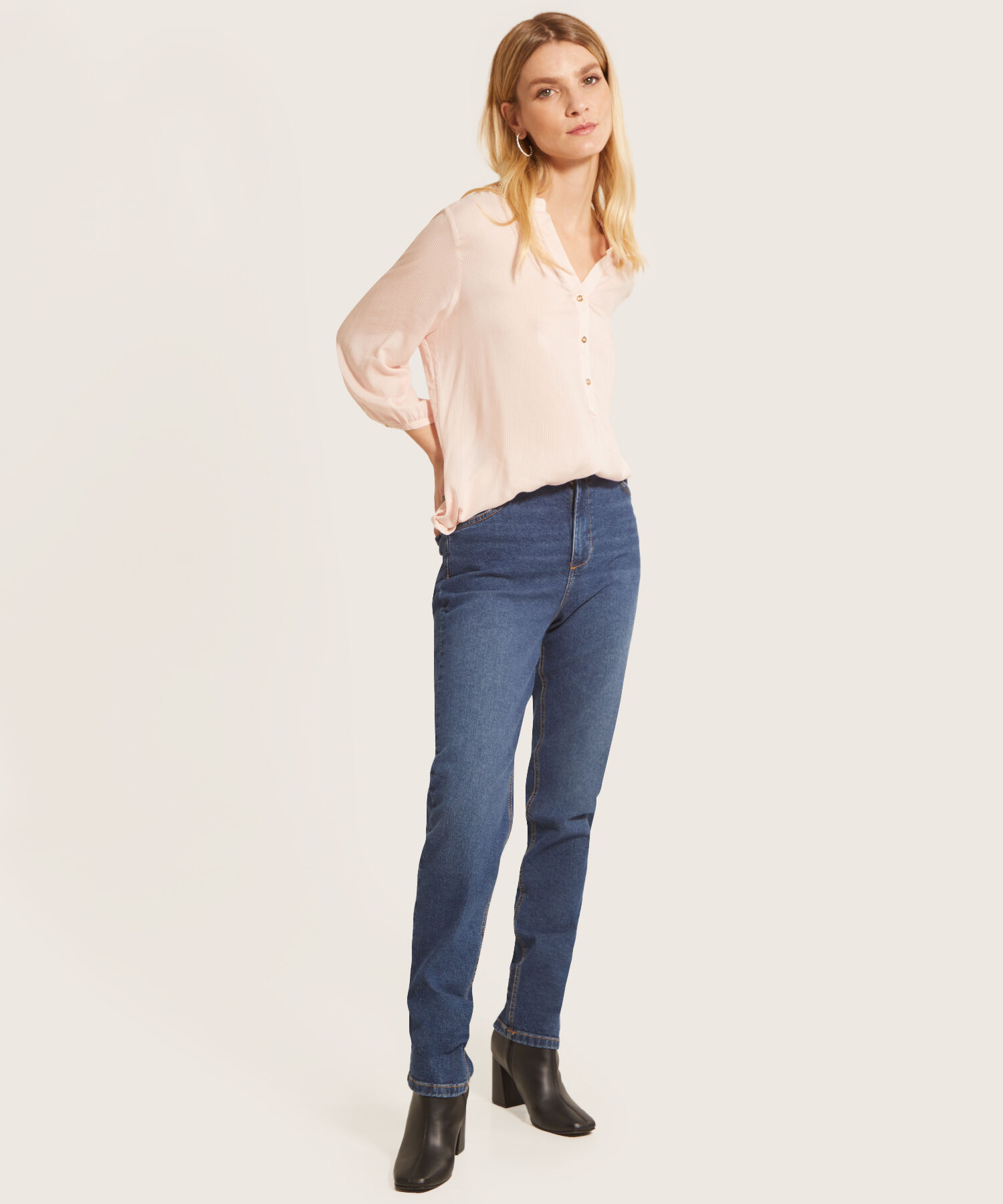 Jean Straight Tono Medio