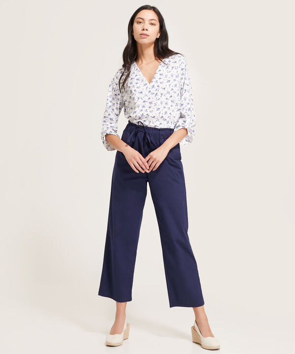 Blusa Estampada con Escote en V image number null
