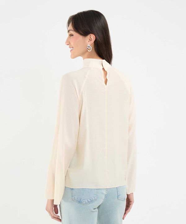 Blusa Plisada Cuello Alto