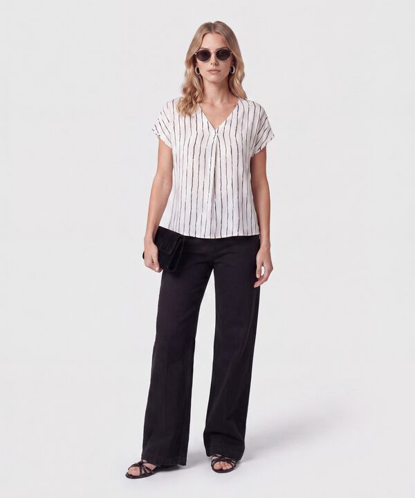 Blusa Manga Corrida Con Prense En Centro Frente