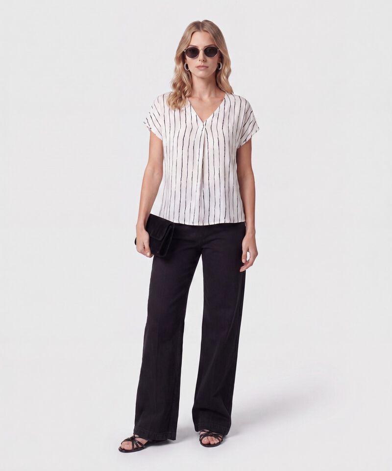 Blusa Manga Corrida Con Prense En Centro Frente