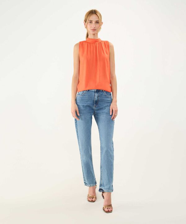 Blusa Cuello Alto