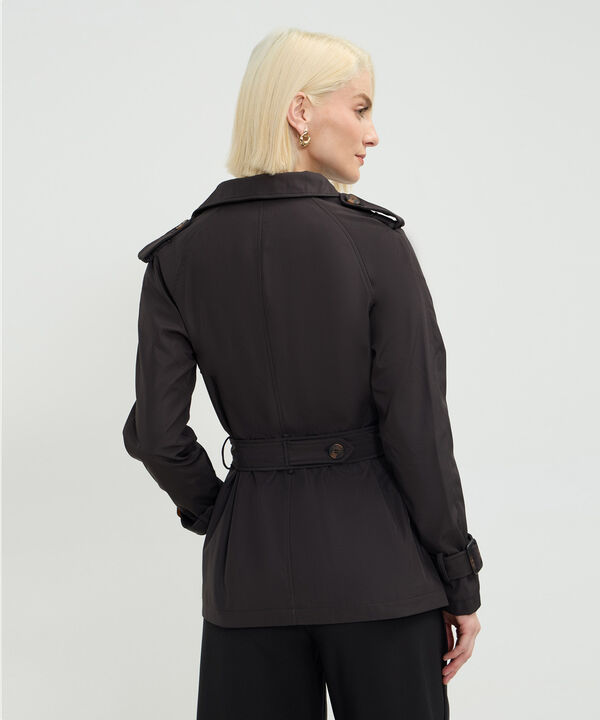 Chaqueta Tipo Trench Unicolor Con Cinturon