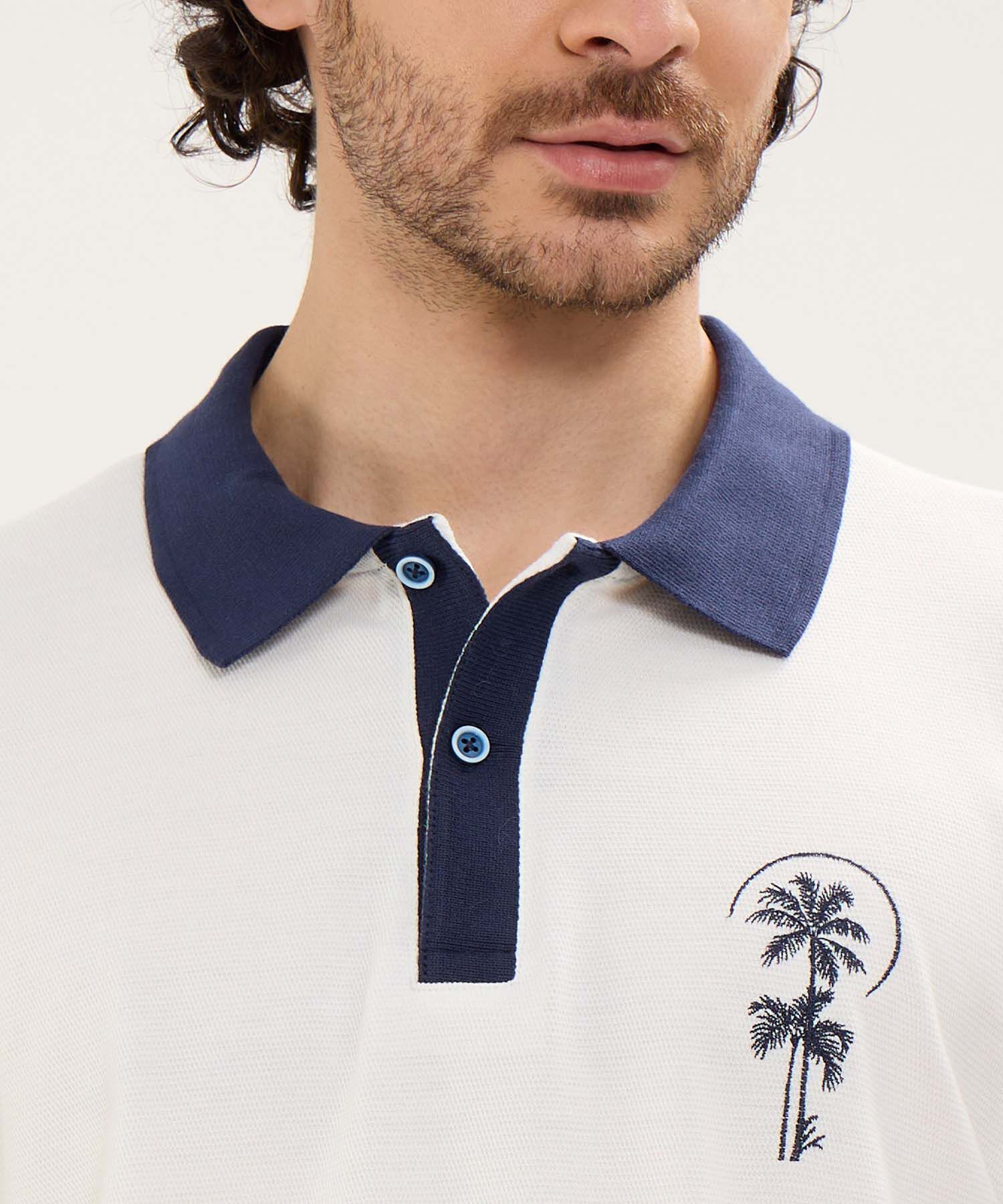 Polo Tejida con Bordado