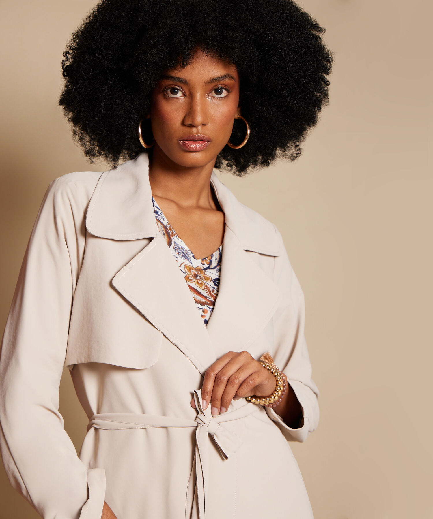 Chaqueta Trench Ligera Con Cintur&oacute;n Para Mujer