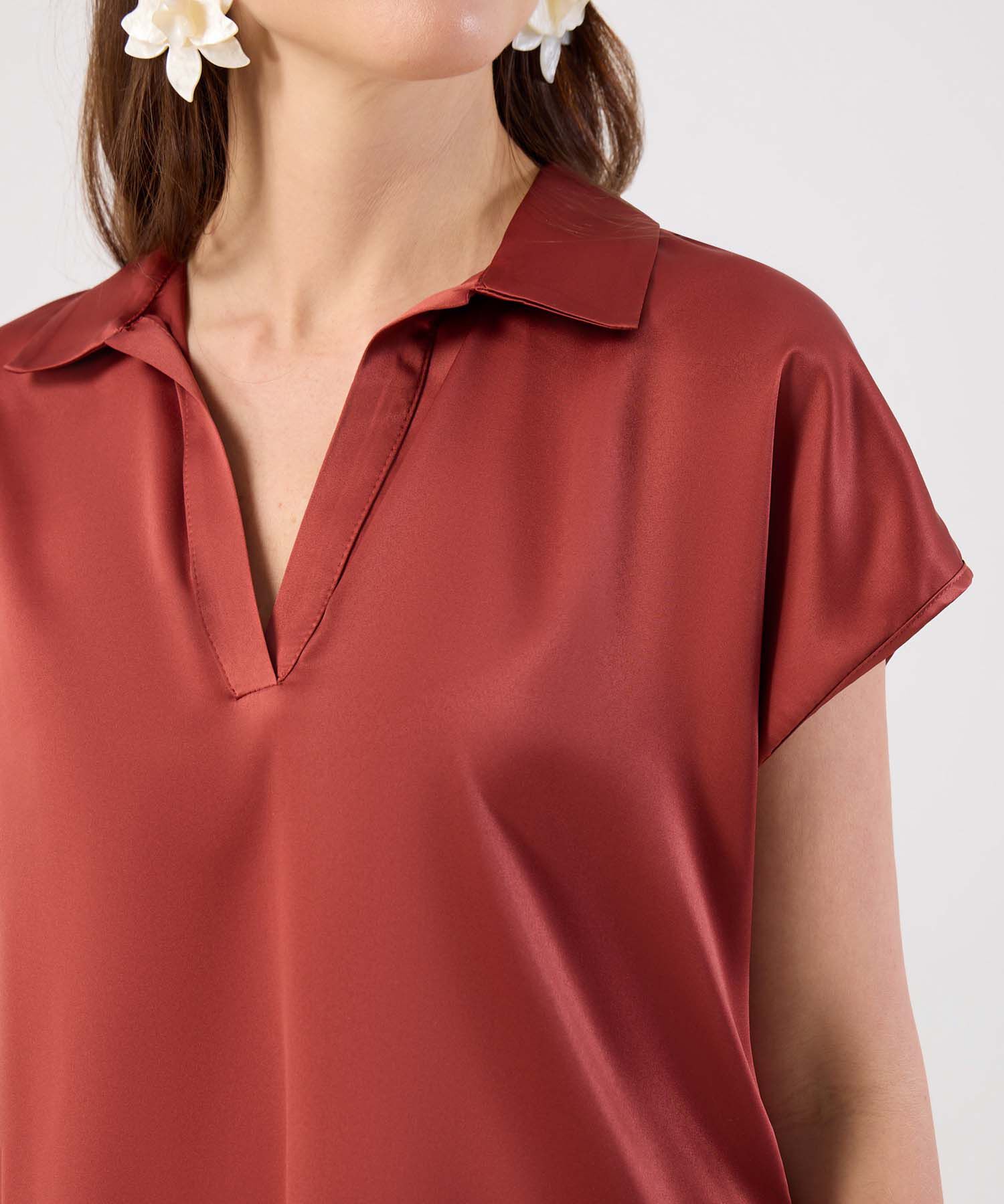 Blusa Unicolor Con Cuello Camisero Para Mujer
