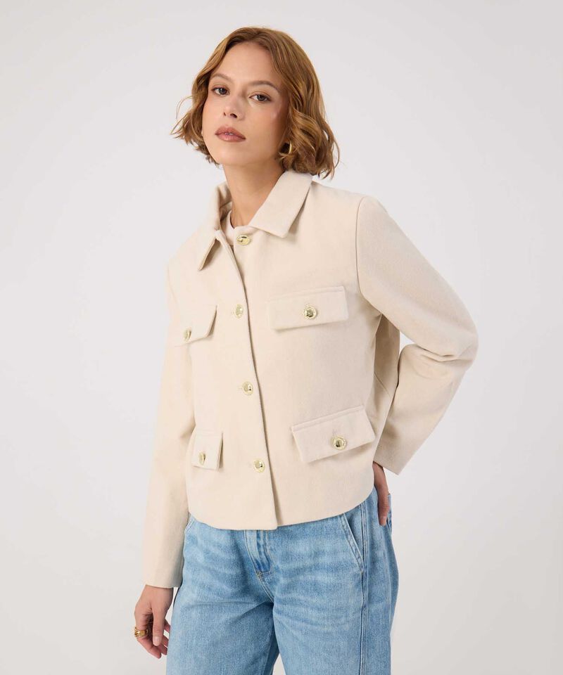 Chaqueta unicolor con bolsillos 