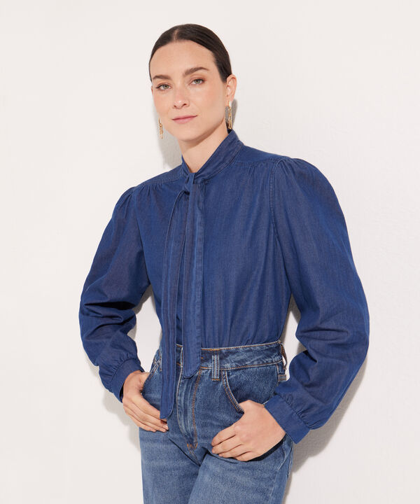 Blusa Cuello Con Moño Tono Azul Oscuro