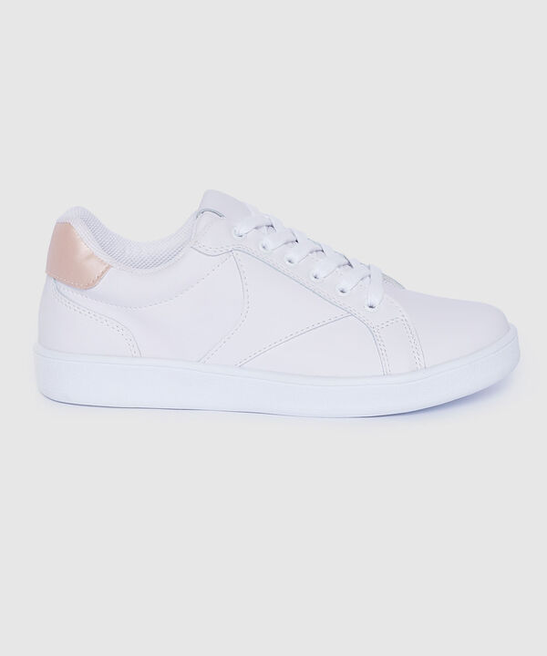 Tenis