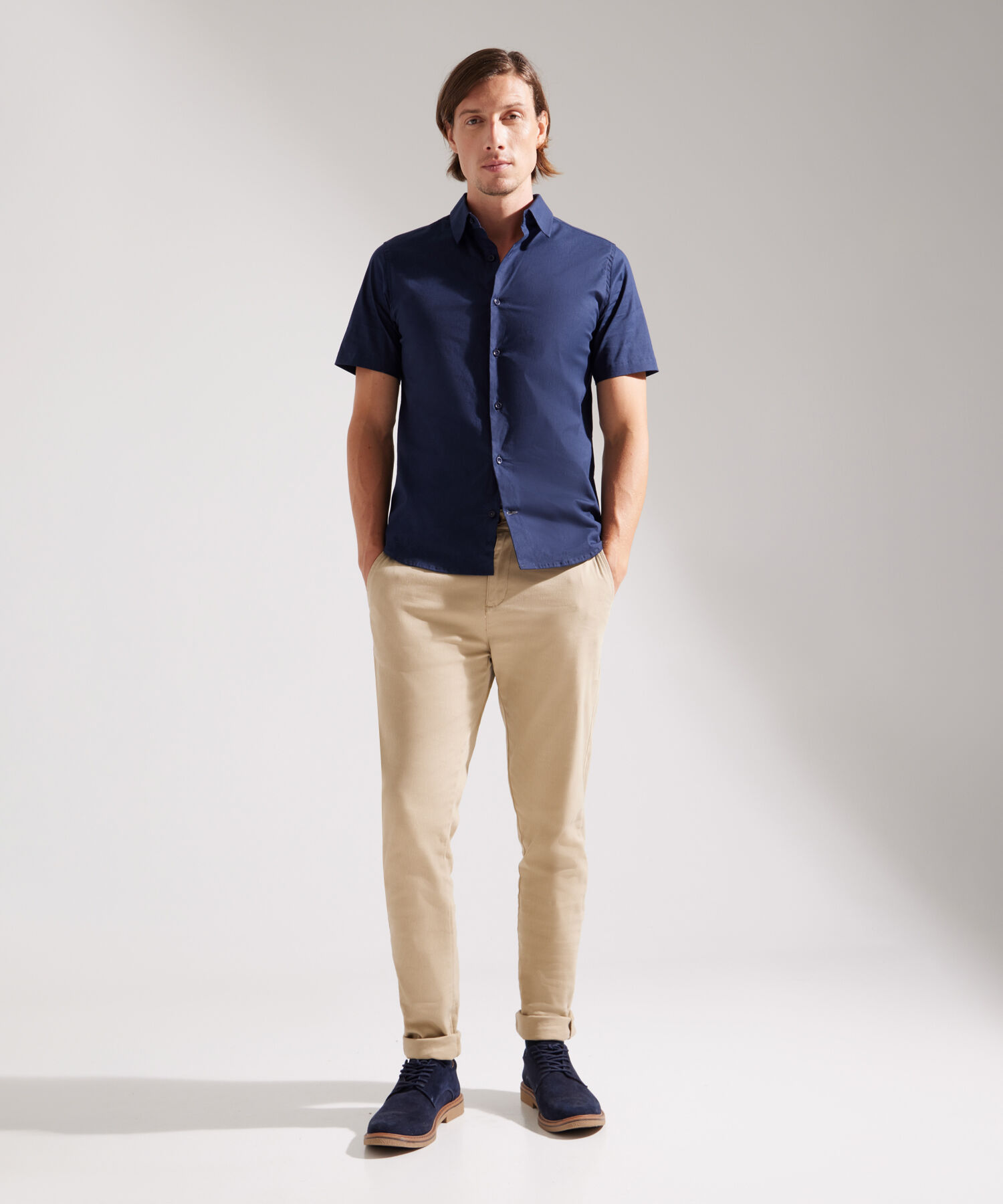Camisa Manga Corta con Cuello Camisero Blanco