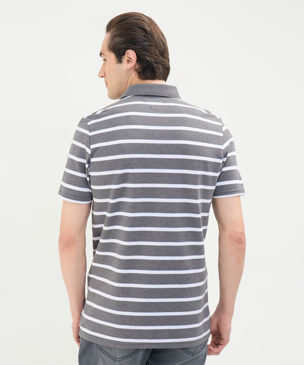 Polo Cuello Duro con Franjas