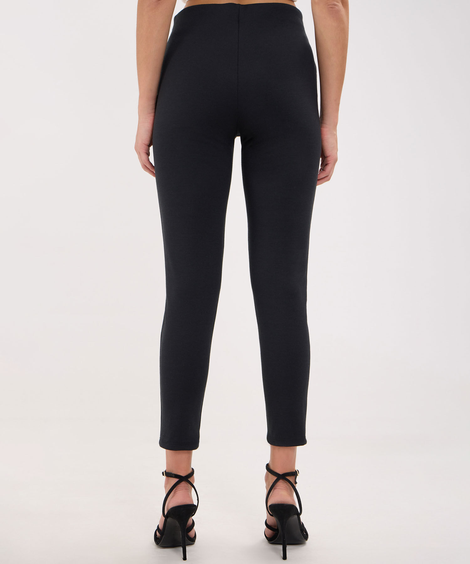 Leggins con Broches