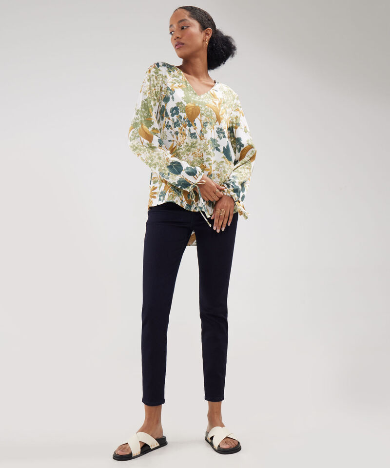 Blusa Estampada Escote V
