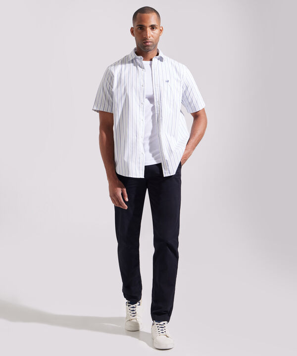 Camisa Preteñida Manga Corta Con Bolsillo Y Silueta Regular Fit image number null