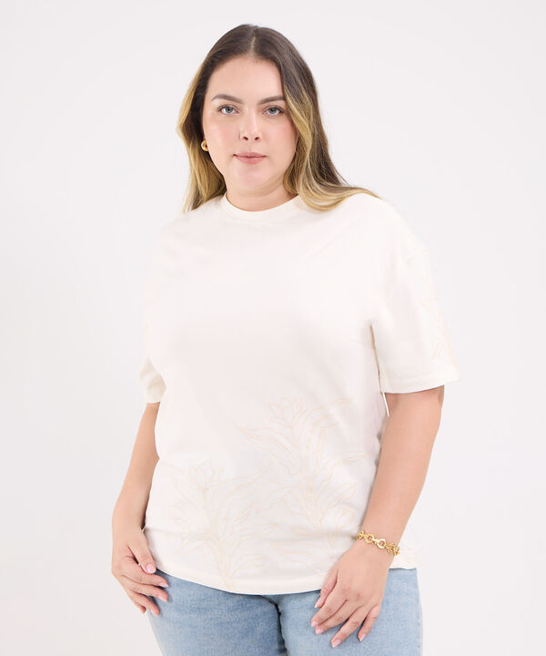 Camiseta con Bordado Floral image number null