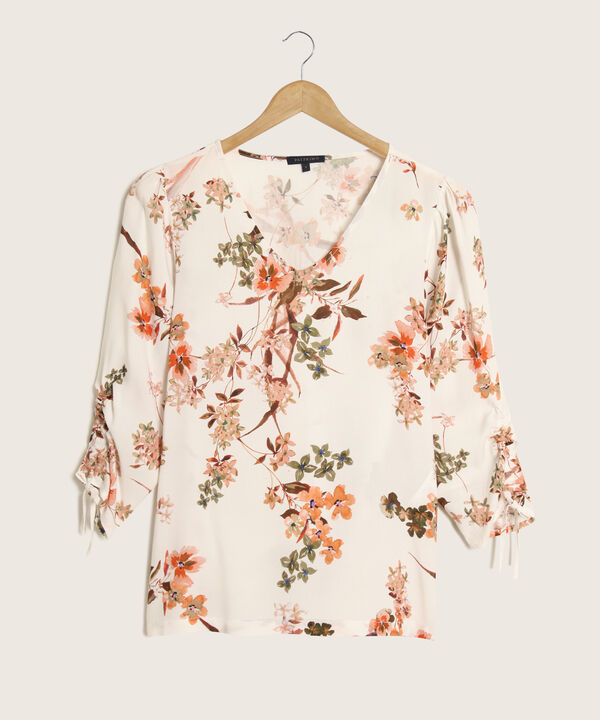 Blusa Estampada Con Detalle En Pu&ntilde;os image number null