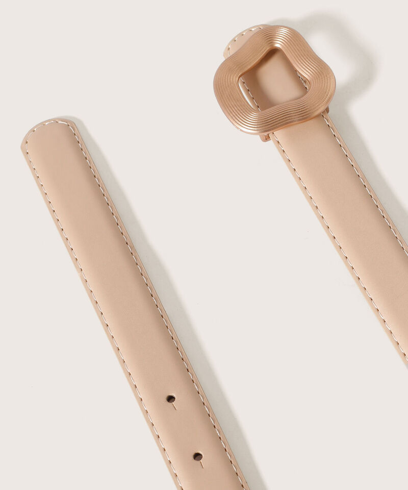 Cinturón con diseño ondulado